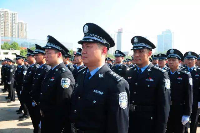 临沂城区合成化巡防启动,1700多名公安民警、武警消防官兵宣誓,市委书记王玉君出席并讲话